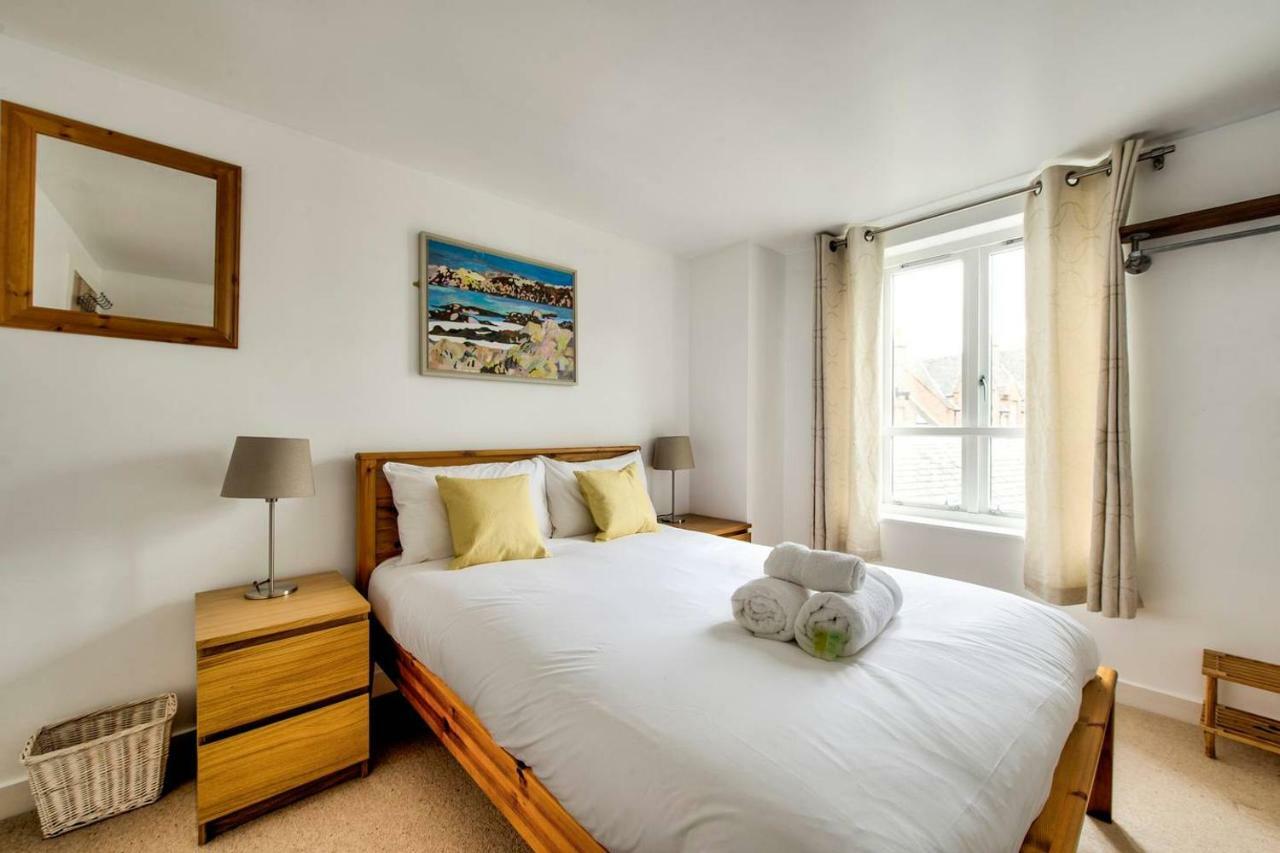 Altido Ultra Stylish Calton Road Apt W/ Parking Apartment Единбург Екстериор снимка